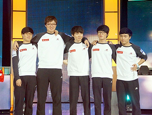 SKT T1 K队员夺冠访谈：赢在体制