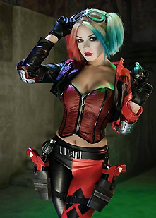 俄罗斯美女实力Cos小丑女哈莉奎茵